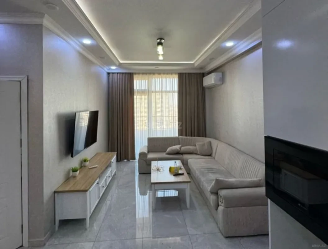 Kirayə verilir 2 otaqlı mənzil 90 m²