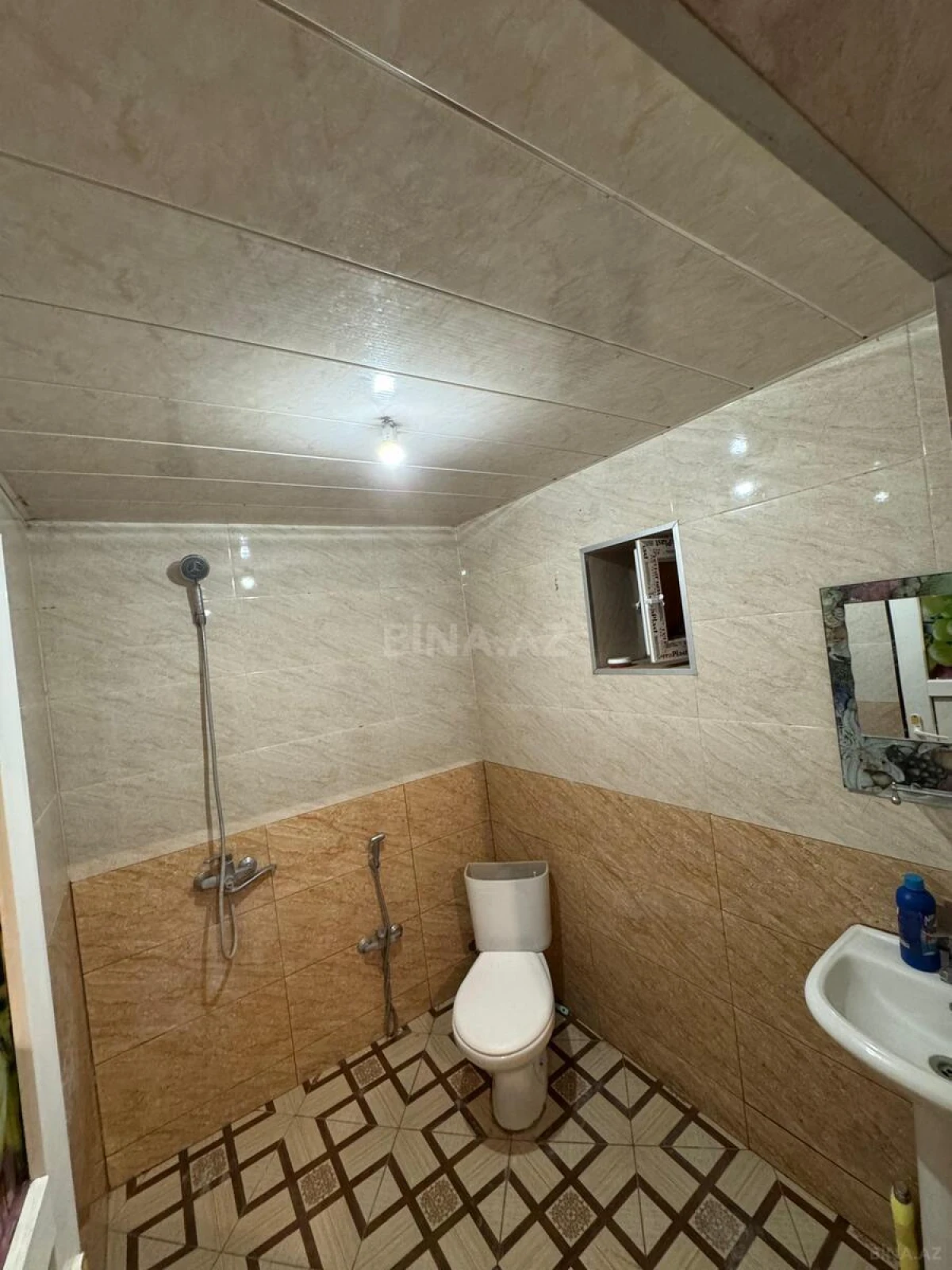 Kirayə verilir 2 otaqlı həyət evi 50 m²