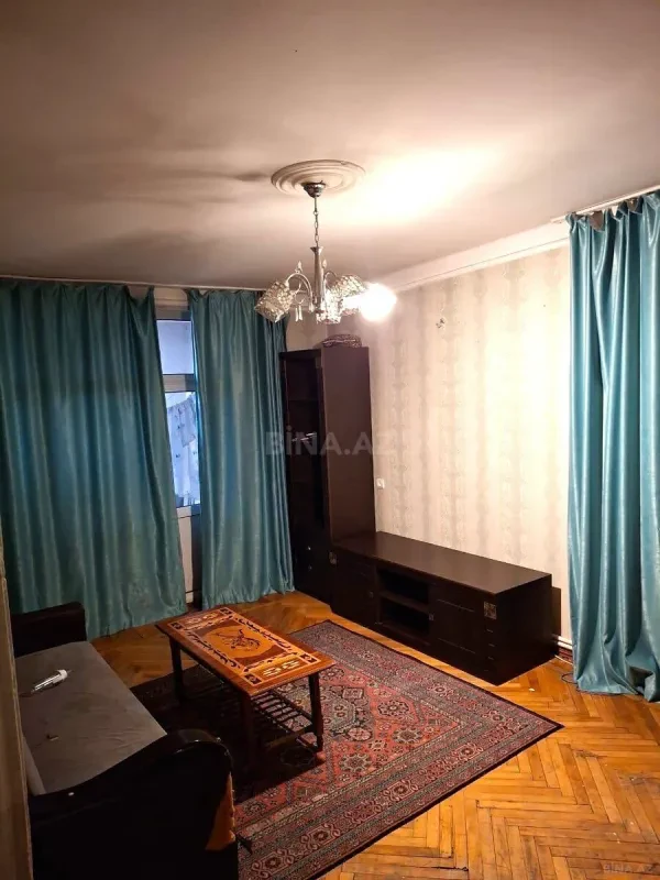 Satılır 2 otaqlı mənzil 60 m²