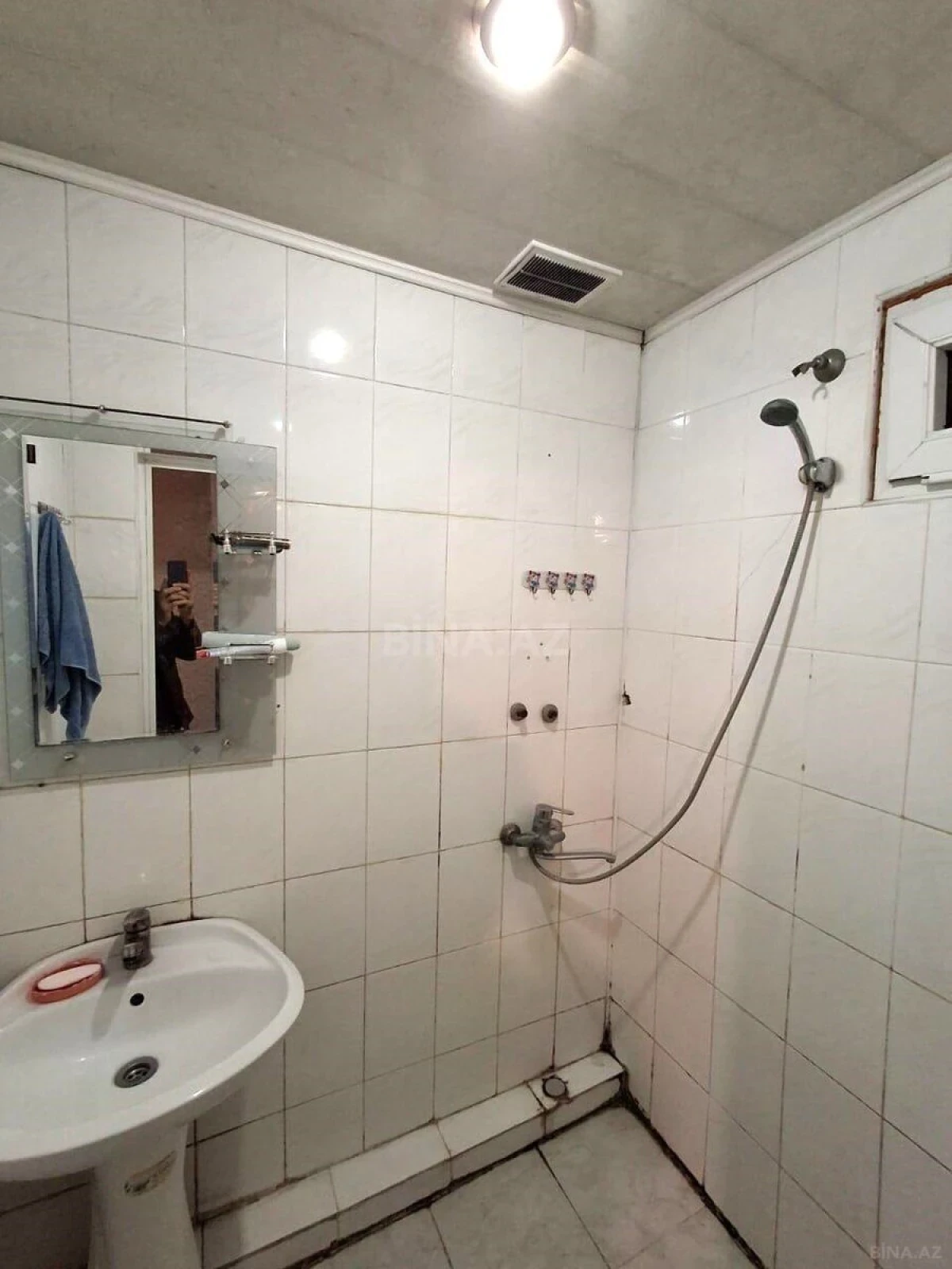 Satılır 2 otaqlı mənzil 60 m²