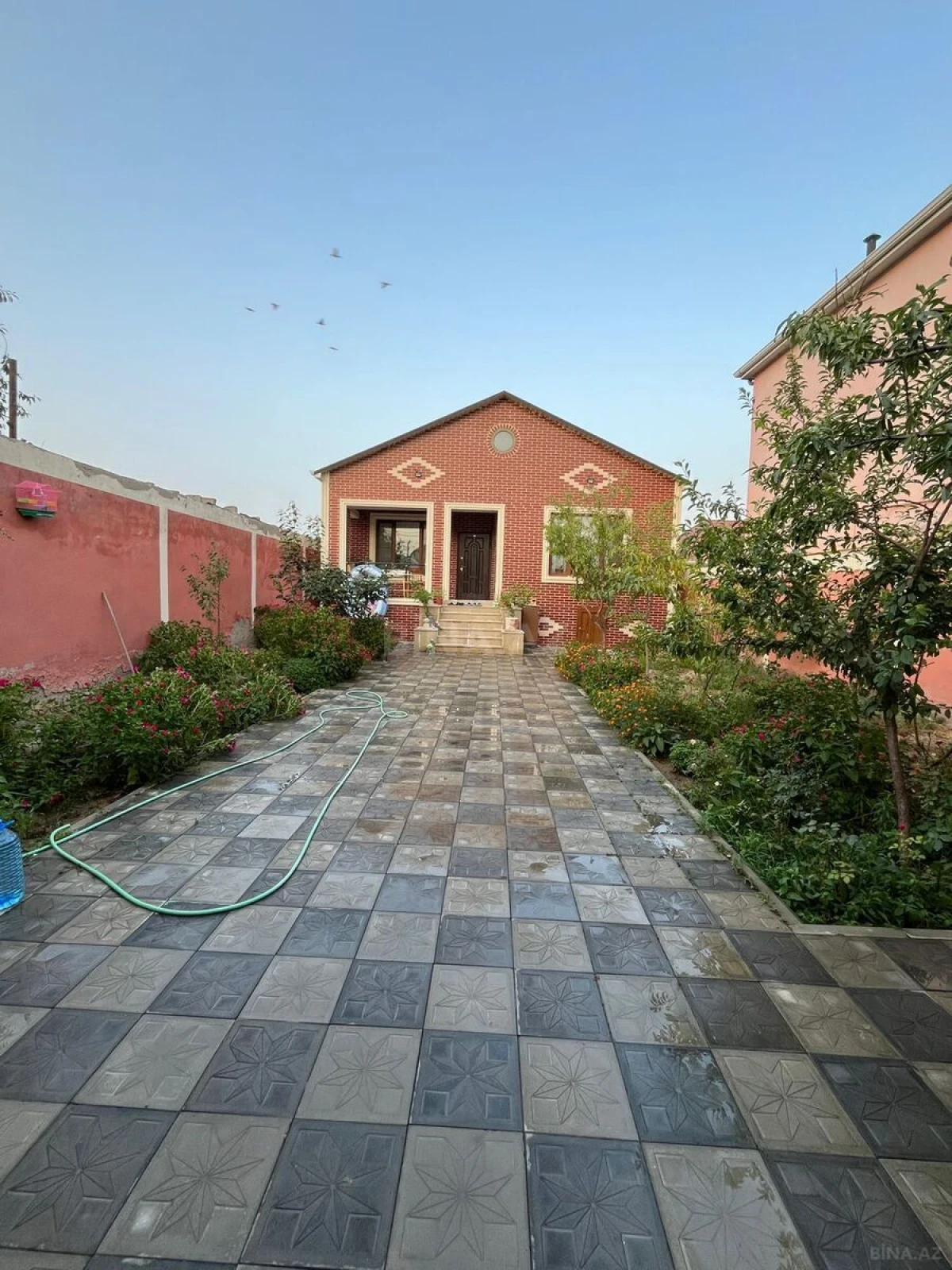 Satılır 4 otaqlı həyət evi 100 m²