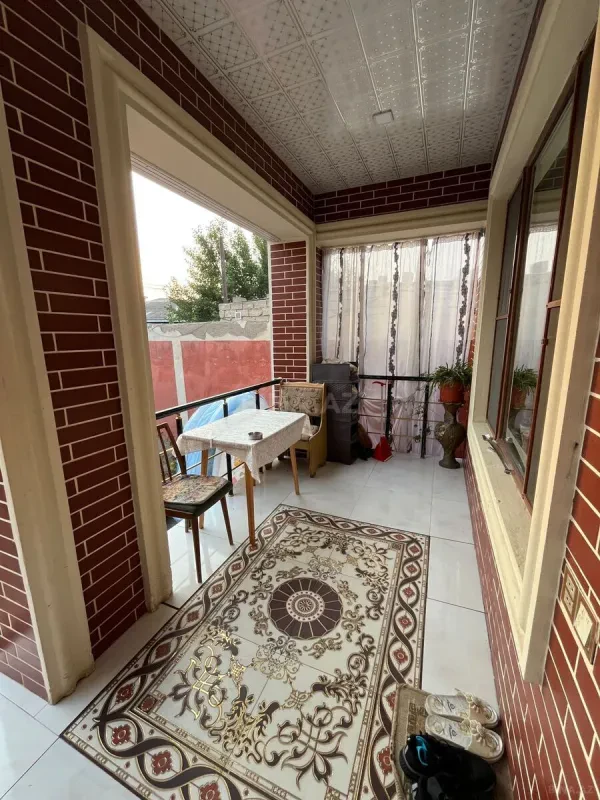 Satılır 4 otaqlı həyət evi 100 m²