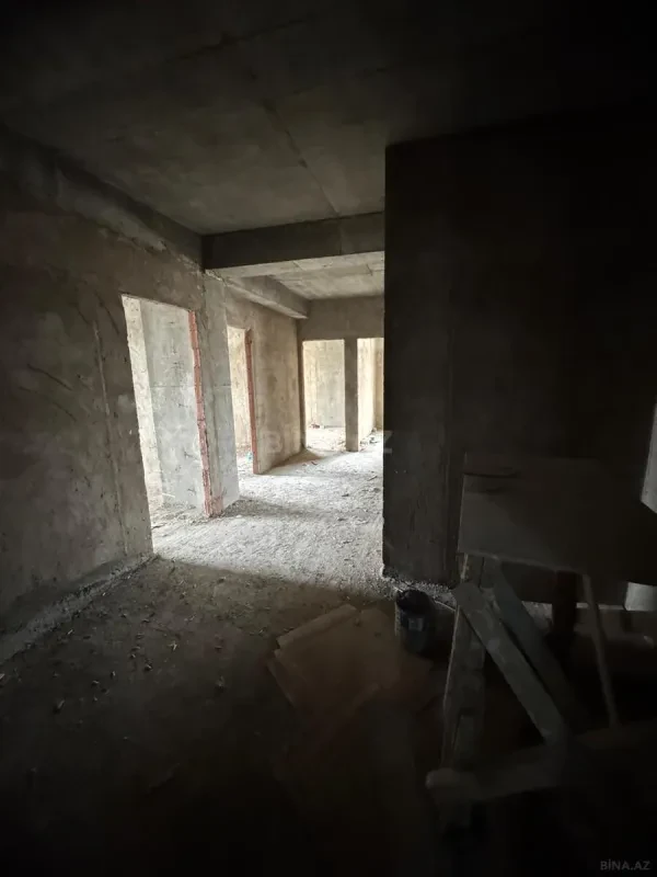Satılır 3 otaqlı mənzil 125 m²