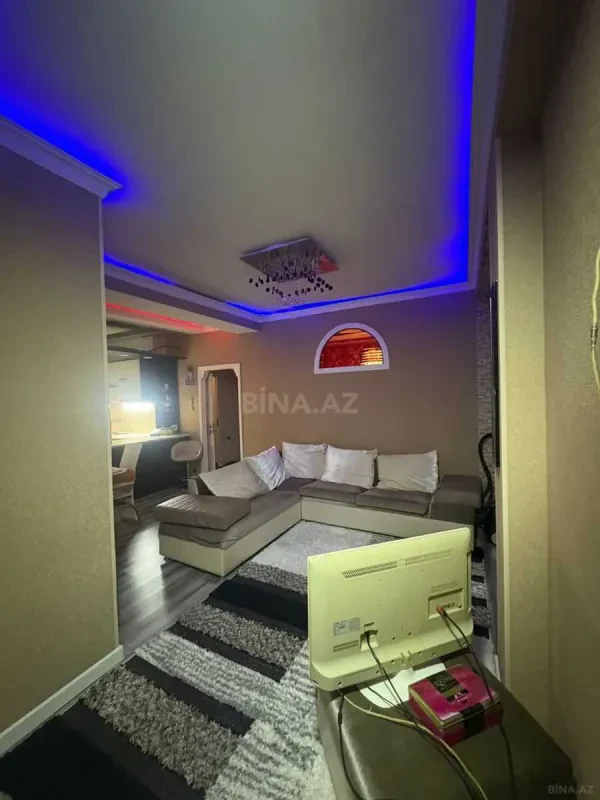 Kirayə verilir 2 otaqlı mənzil 65 m²