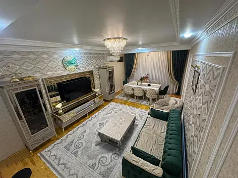Satılır 4 otaqlı mənzil 133 m² — Bakı 4 otaq 133.00 m²