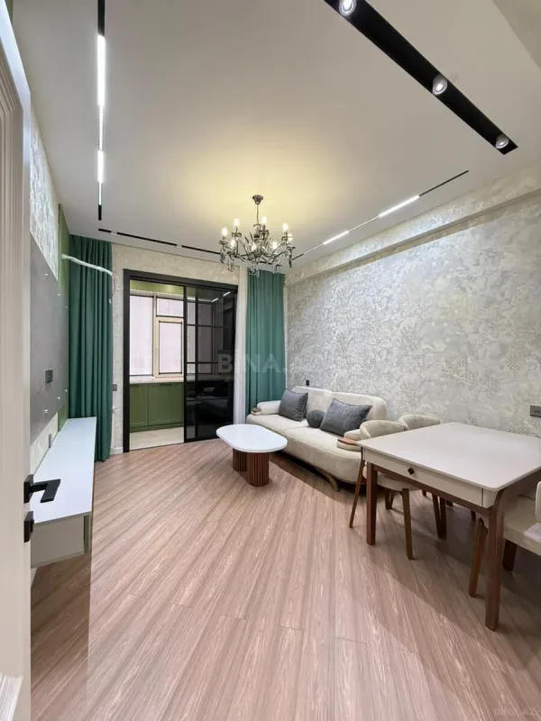 Satılır 2 otaqlı mənzil 55 m²