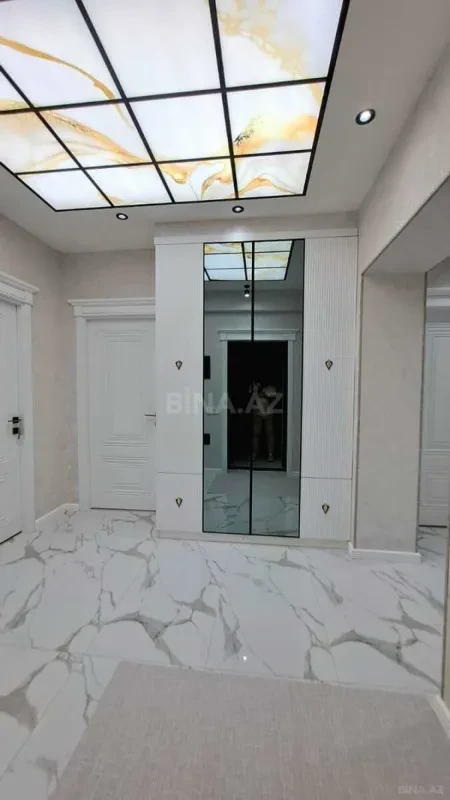 Satılır 2 otaqlı mənzil 80 m²