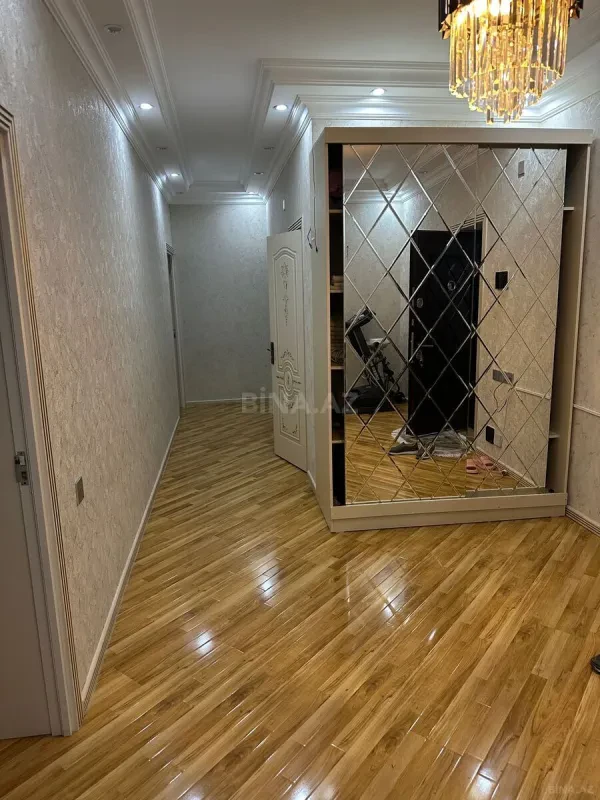 Kirayə verilir 3 otaqlı mənzil 110 m²