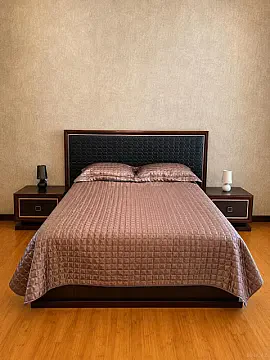 Kirayə verilir 4 otaqlı mənzil 200 m²