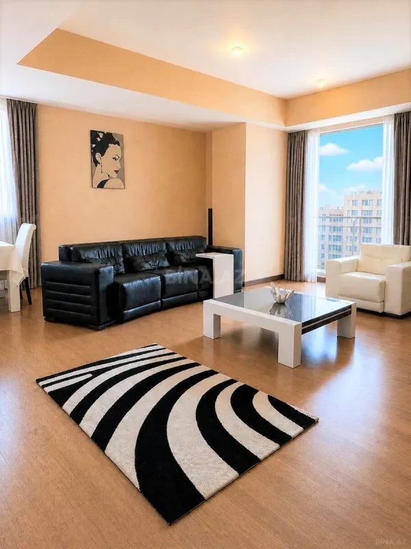Kirayə verilir 4 otaqlı mənzil 200 m²
