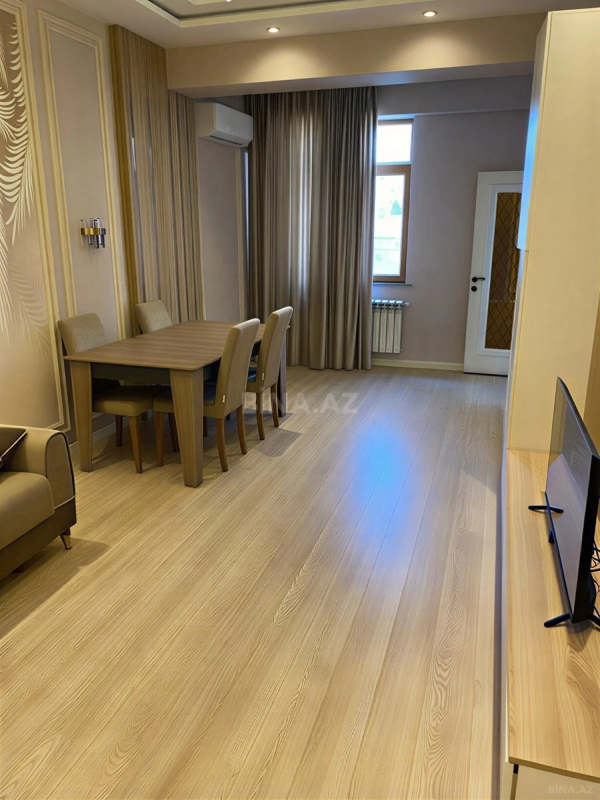 Kirayə verilir 2 otaqlı mənzil 60 m²