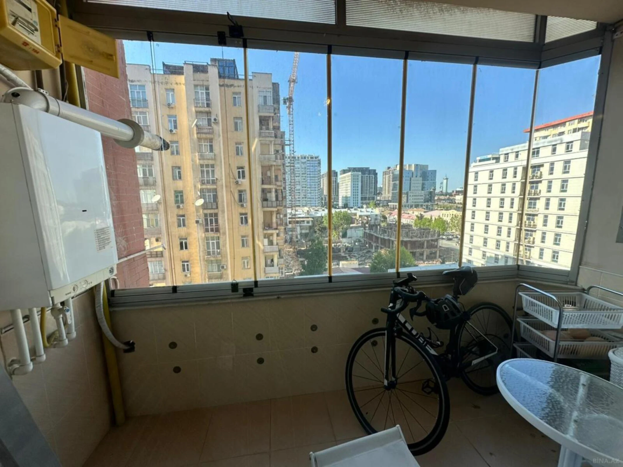 Satılır 4 otaqlı mənzil 185 m²