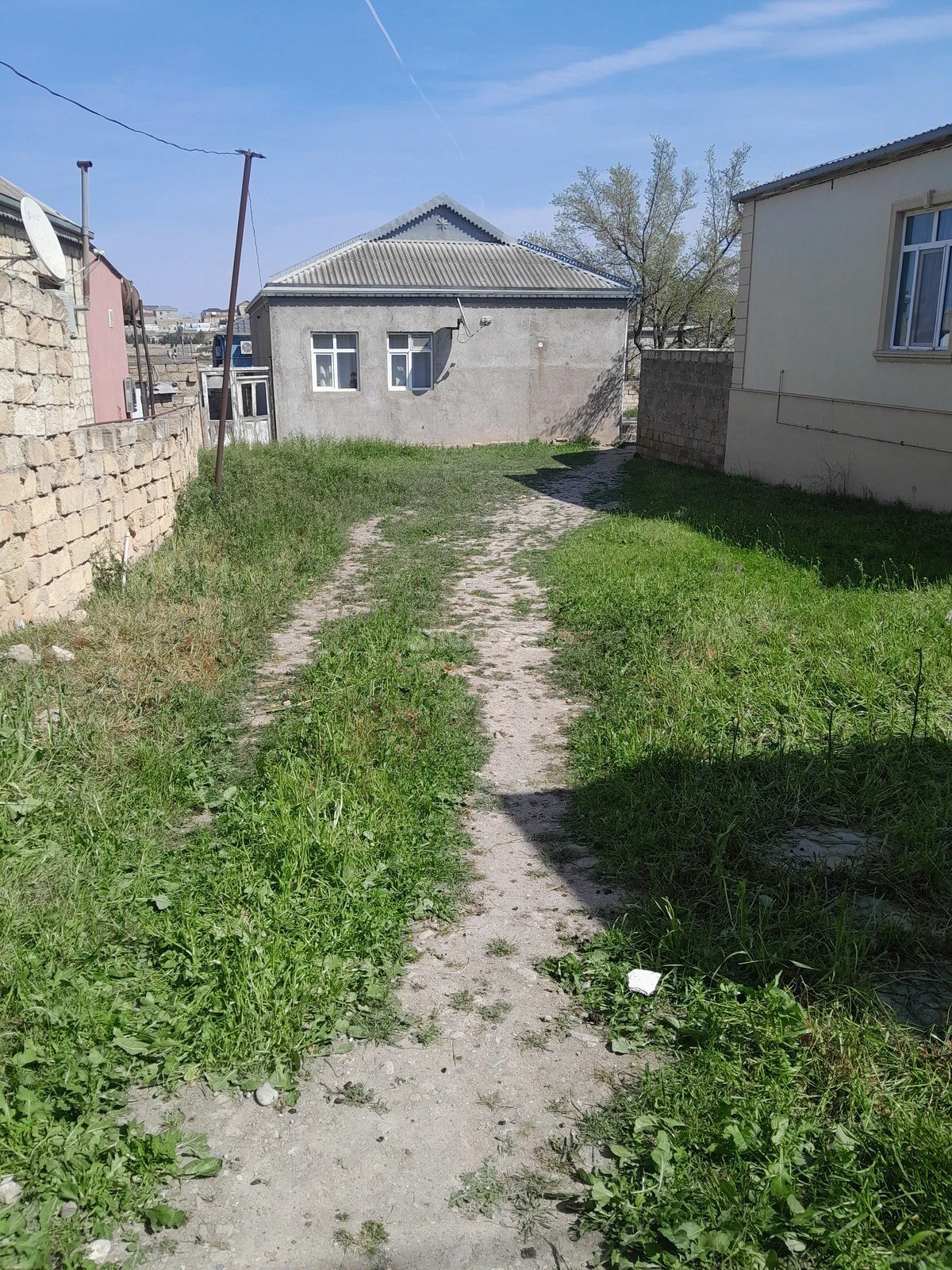 Satılır 3 otaqlı həyət evi 121 m²