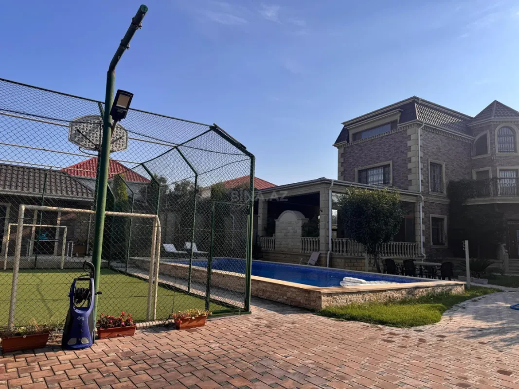 Kirayə verilir 7 otaqlı həyət evi 360 m²
