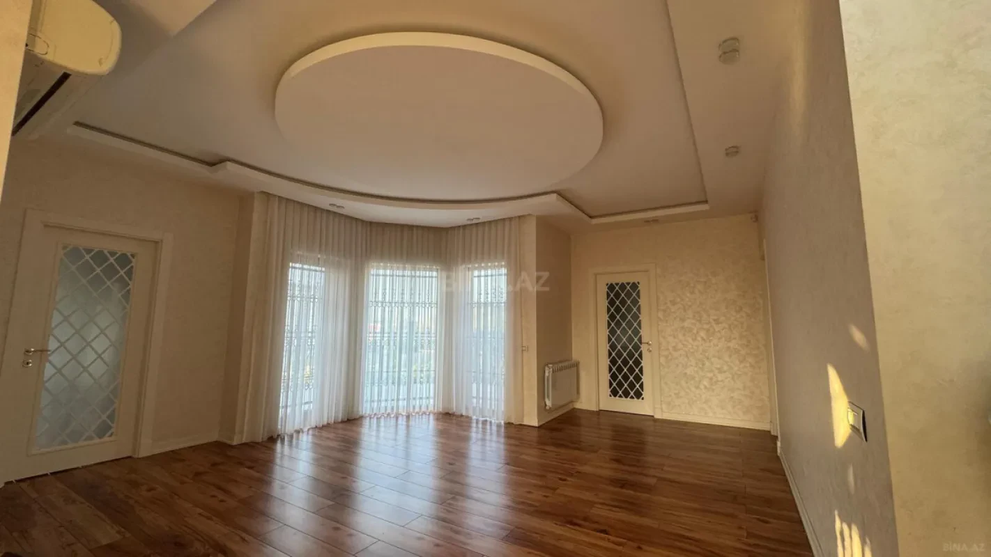 Kirayə verilir 7 otaqlı həyət evi 360 m²