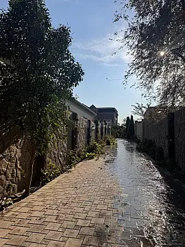Kirayə verilir 7 otaqlı həyət evi 360 m²