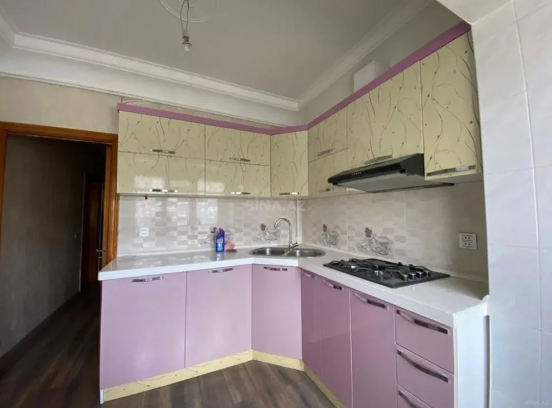 Kirayə verilir 2 otaqlı mənzil 60 m²