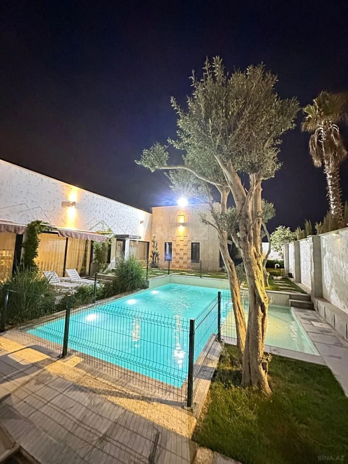 Kirayə verilir 5 otaqlı həyət evi 200 m²