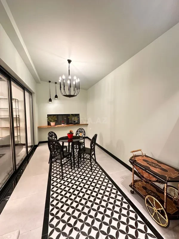 Kirayə verilir 5 otaqlı həyət evi 200 m²