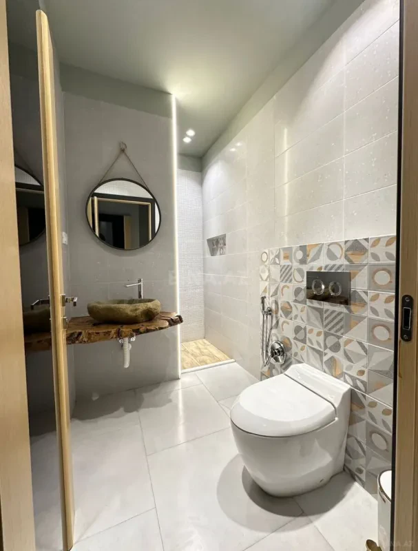 Kirayə verilir 5 otaqlı həyət evi 200 m²