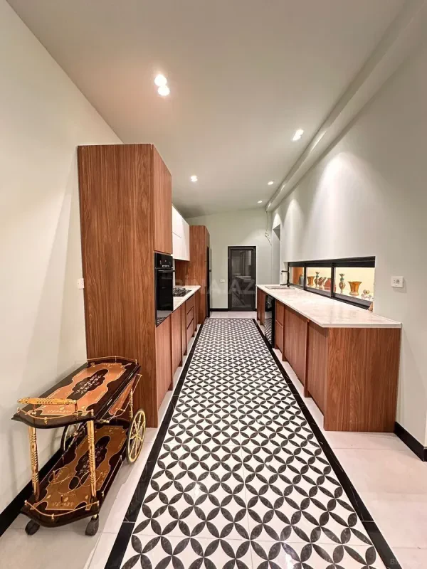 Kirayə verilir 5 otaqlı həyət evi 200 m²