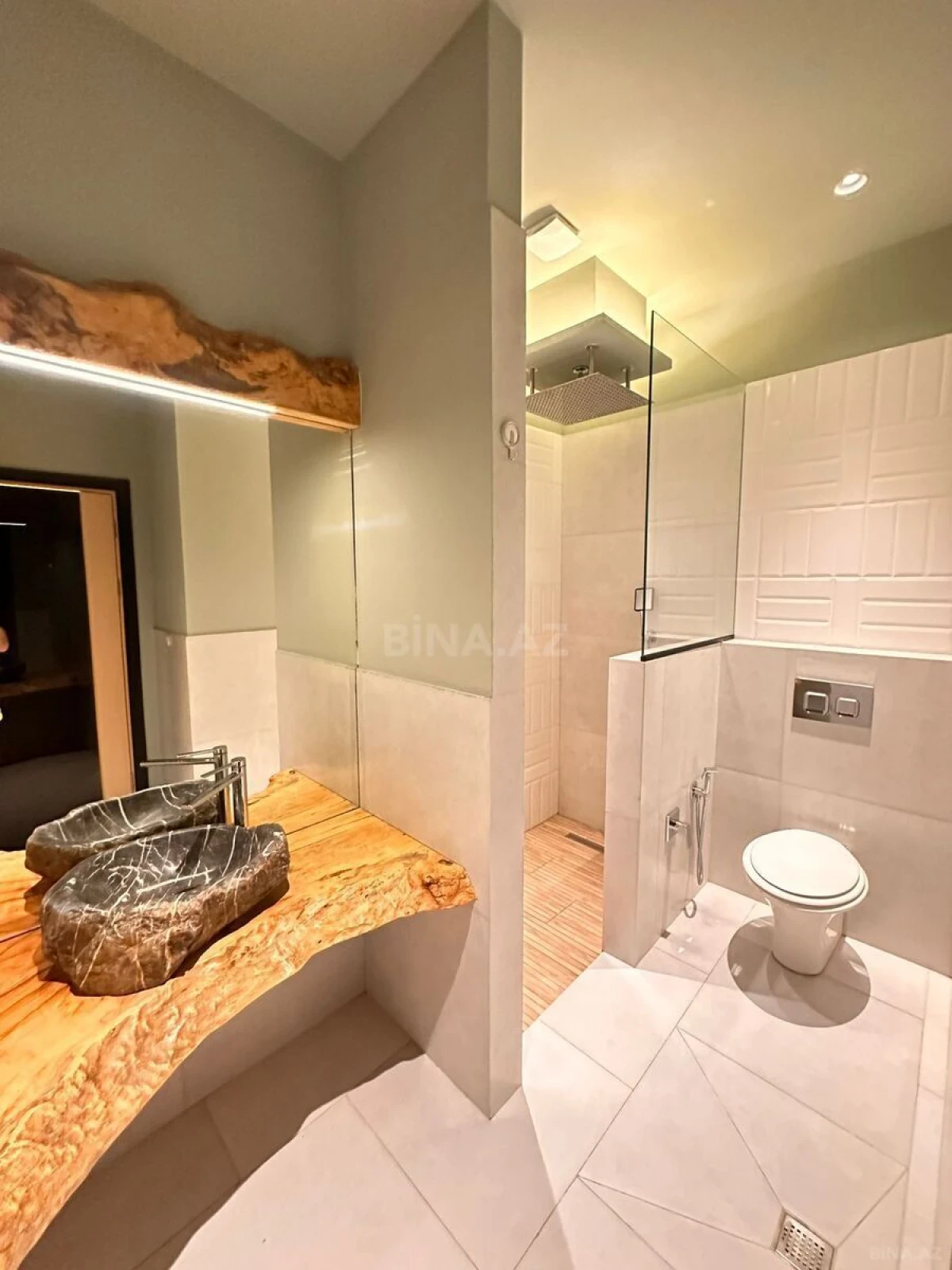 Kirayə verilir 5 otaqlı həyət evi 200 m²