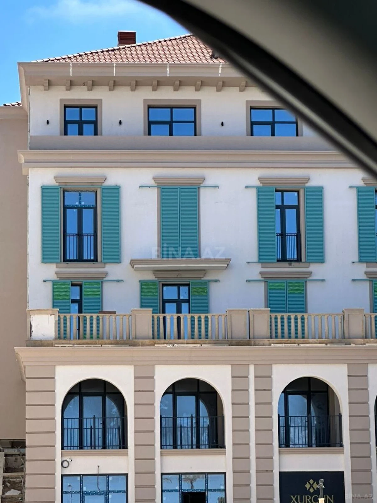 Satılır 2 otaqlı mənzil 81 m²