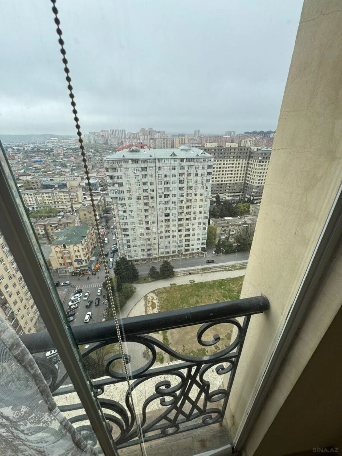 Satılır 3 otaqlı mənzil 110 m²
