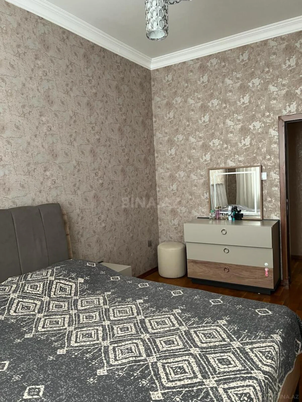 Kirayə verilir 3 otaqlı mənzil 86 m²