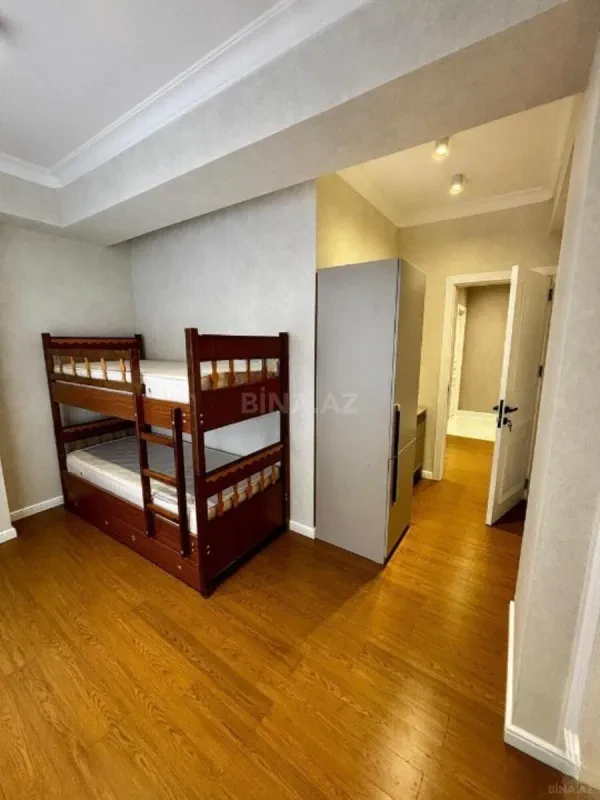 Satılır 3 otaqlı mənzil 100 m²