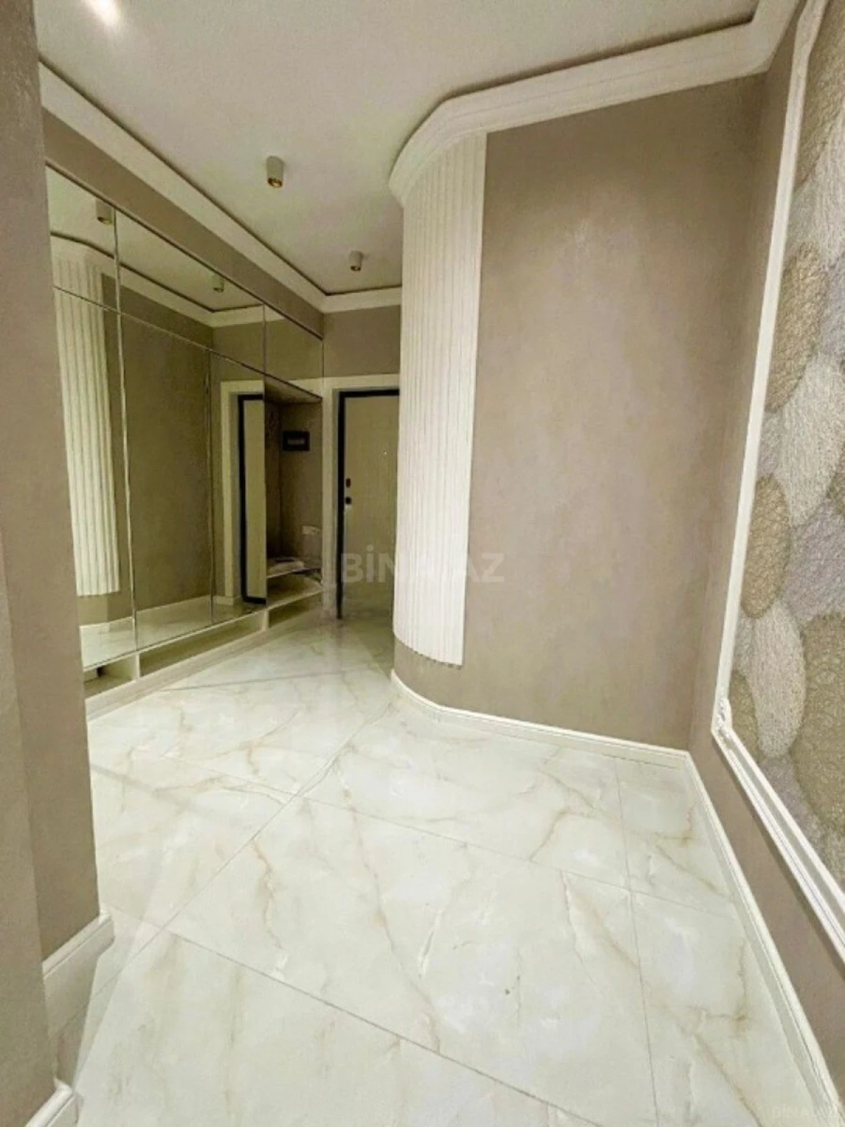 Satılır 3 otaqlı mənzil 100 m²