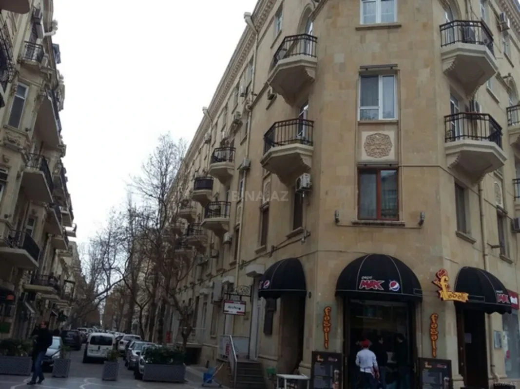 Satılır 3 otaqlı mənzil 80 m²