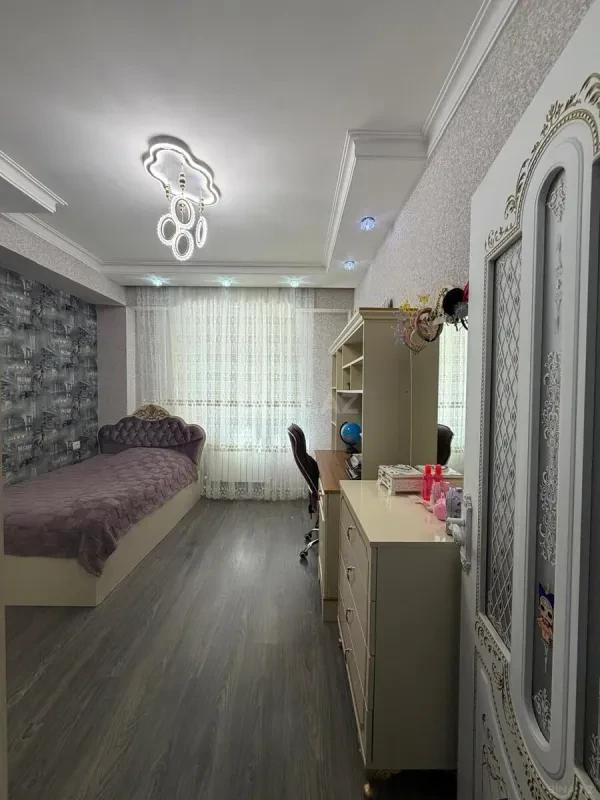 Satılır 3 otaqlı mənzil 97 m²