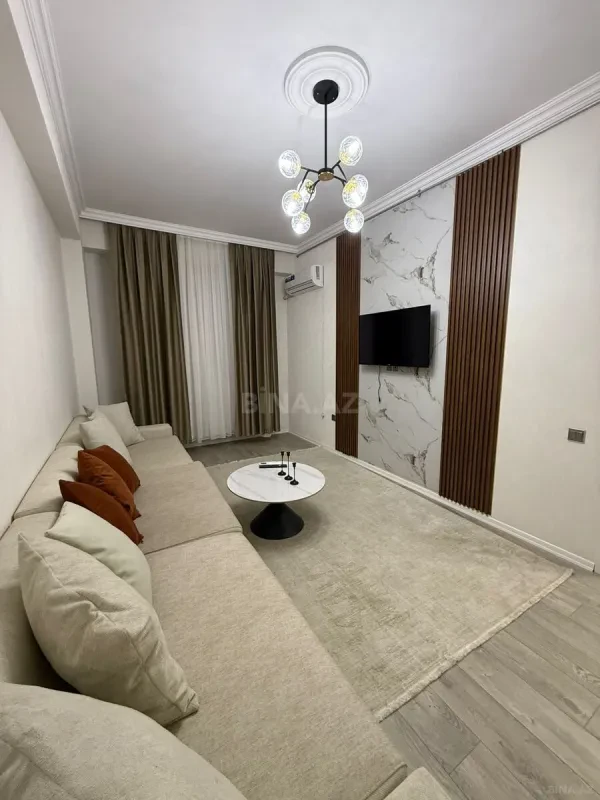 Kirayə verilir 2 otaqlı mənzil 55 m²