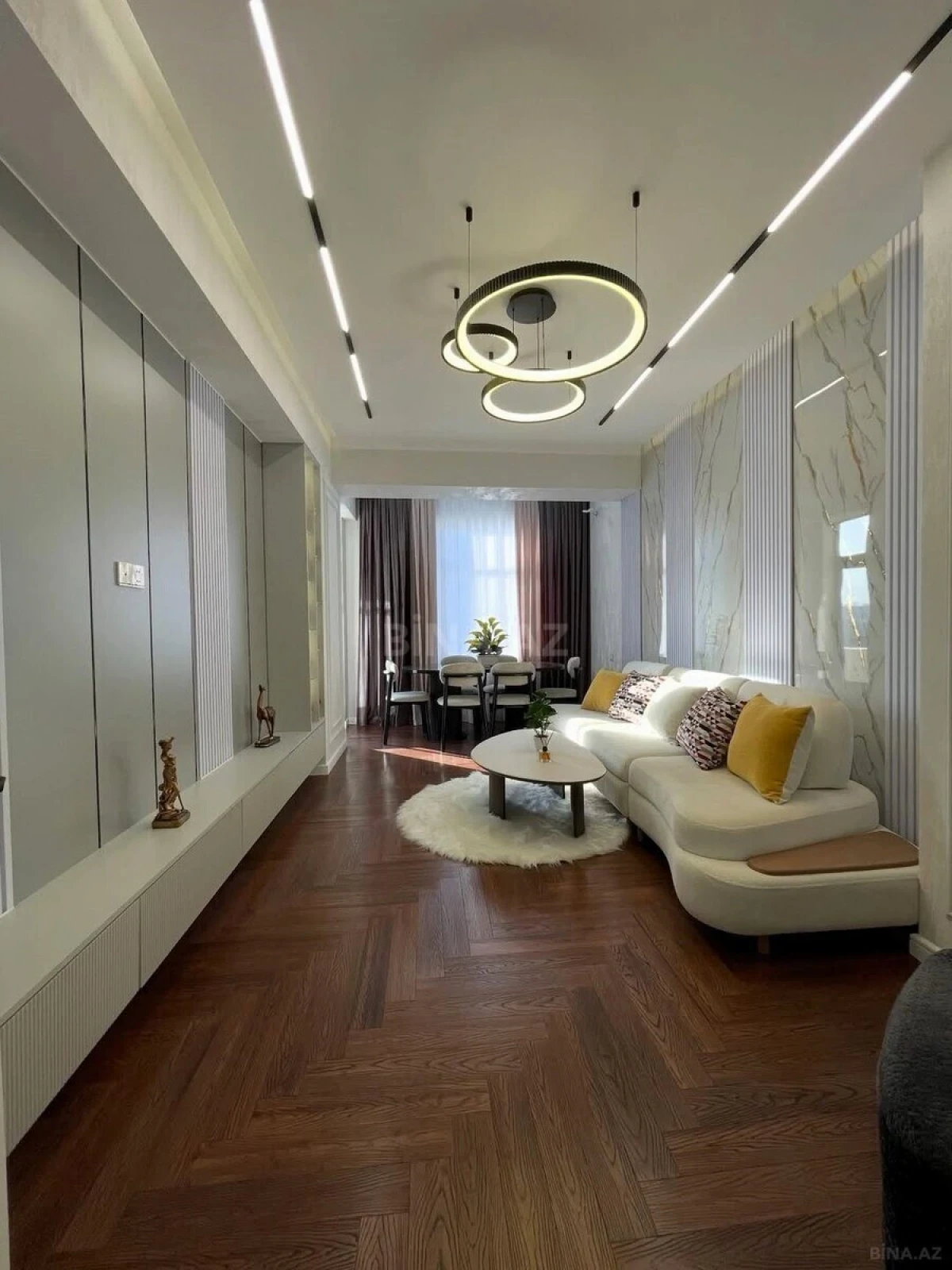 Satılır 3 otaqlı mənzil 101 m²