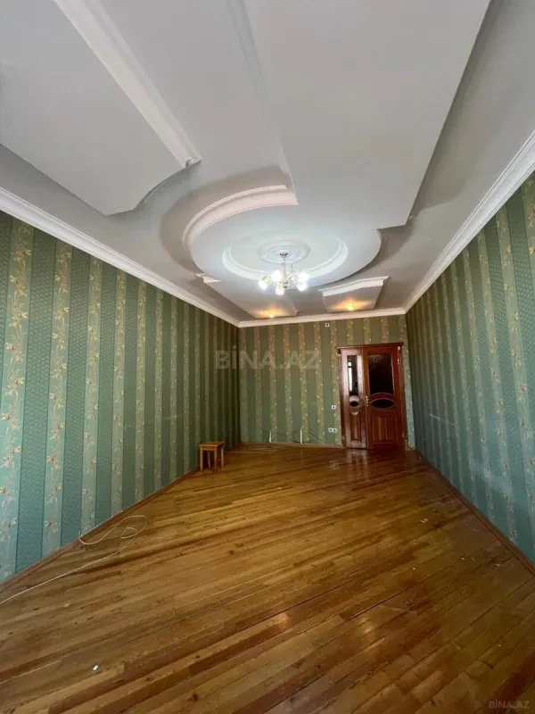 Satılır 3 otaqlı mənzil 125 m²