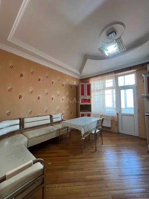 Satılır 3 otaqlı mənzil 125 m²