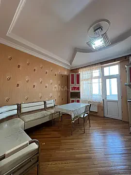 Satılır 3 otaqlı mənzil 125 m²