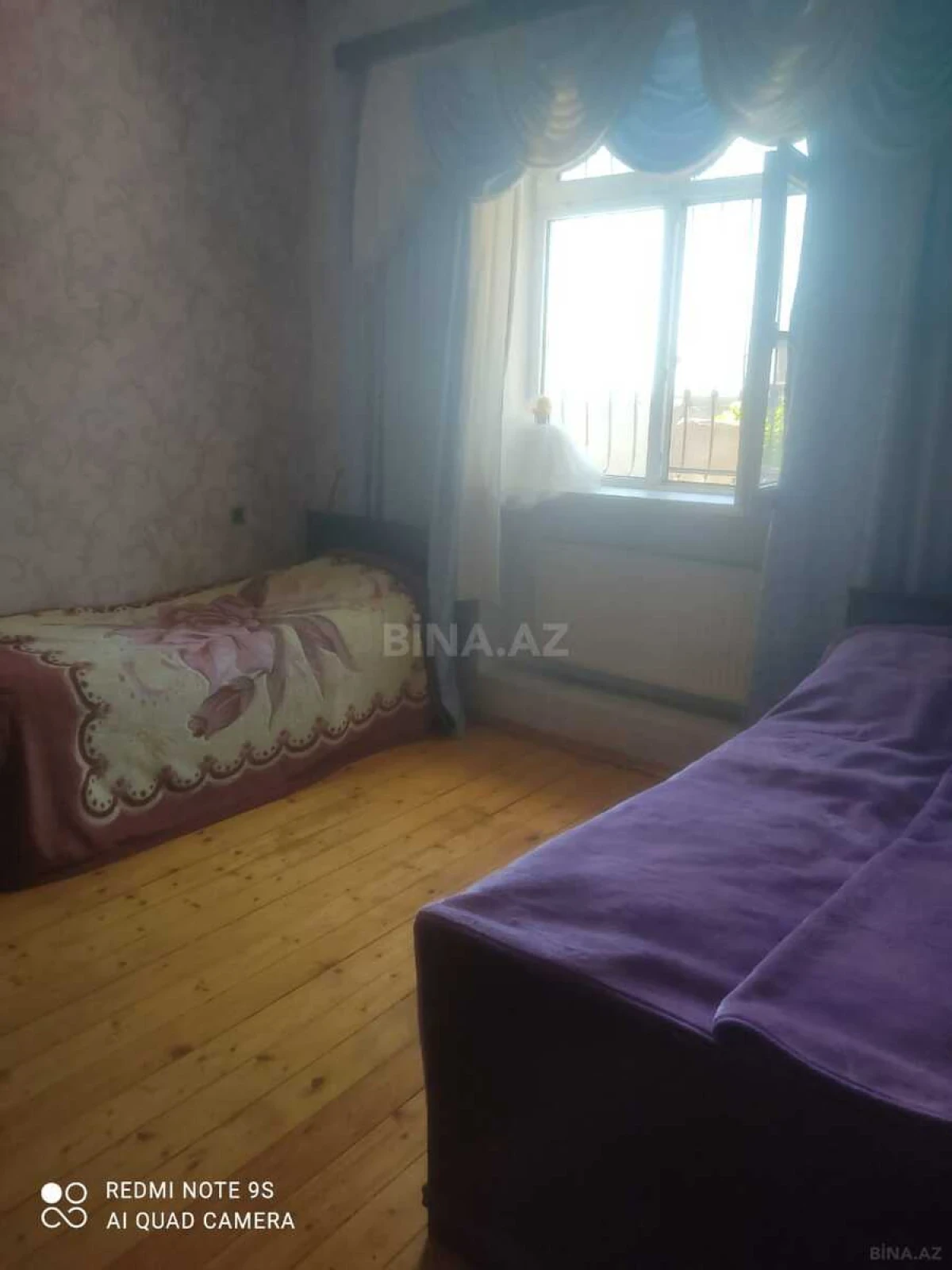 Satılır 10 otaqlı həyət evi 450 m²