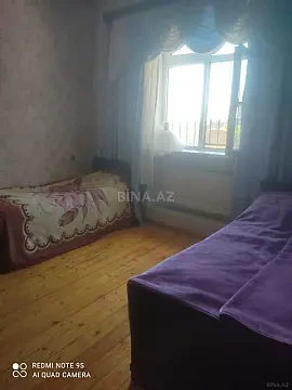 Satılır 10 otaqlı həyət evi 450 m²