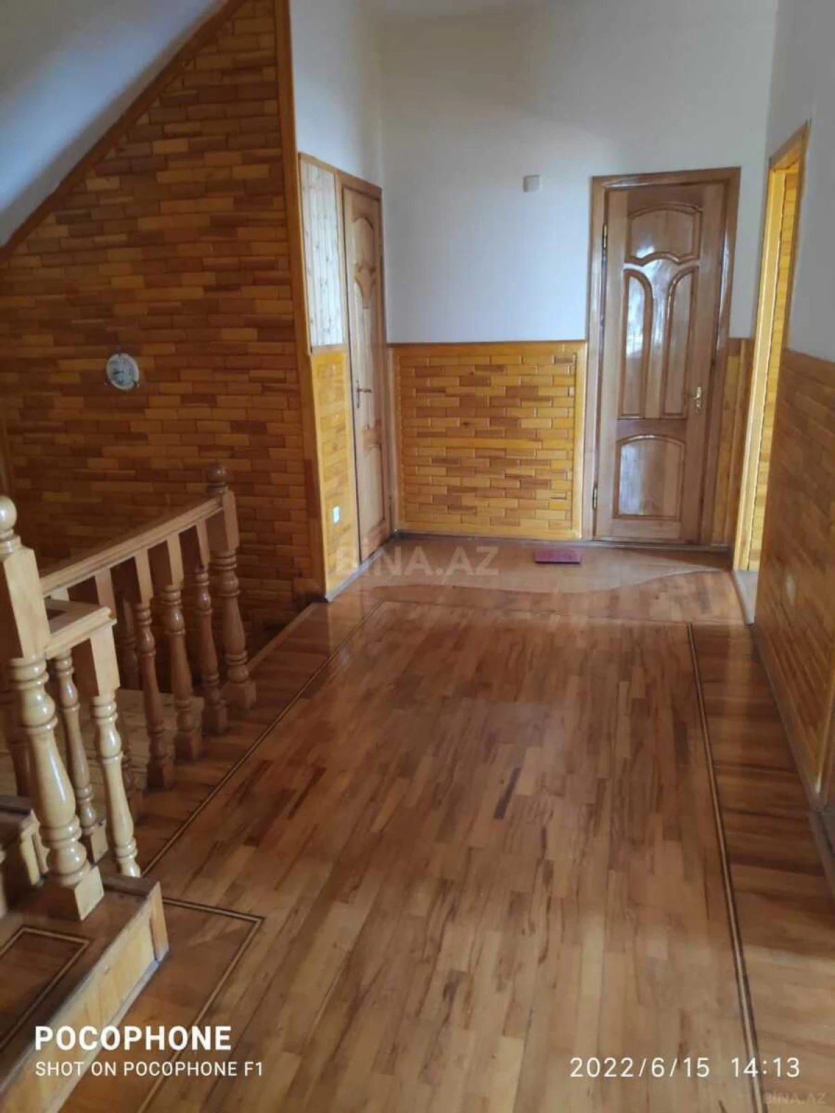 Satılır 10 otaqlı həyət evi 450 m²