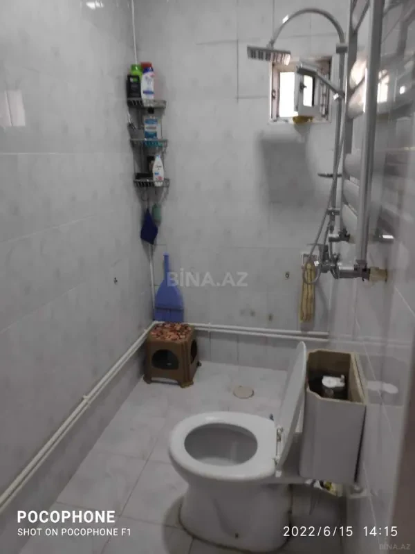 Satılır 10 otaqlı həyət evi 450 m²