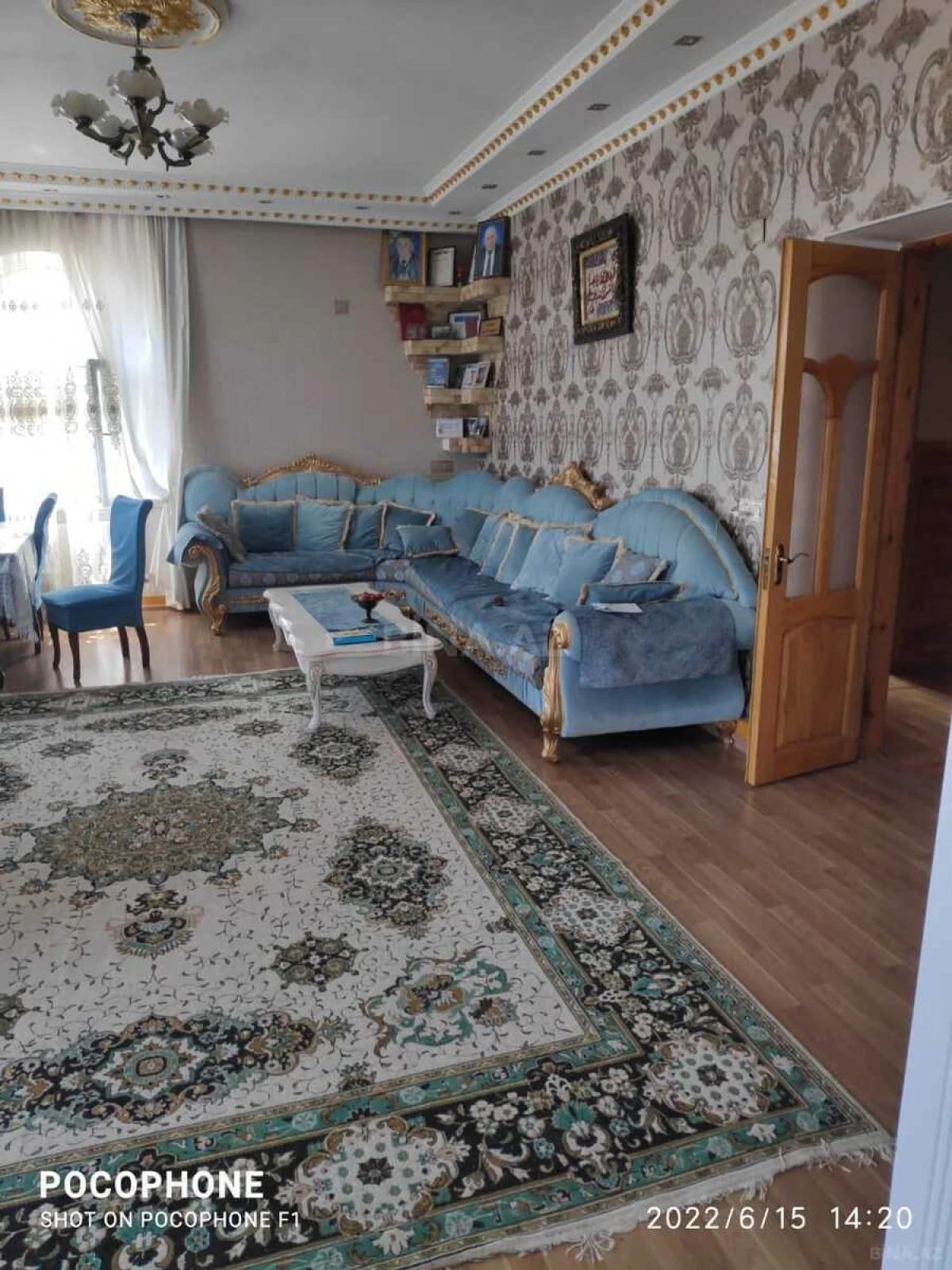 Satılır 10 otaqlı həyət evi 450 m²