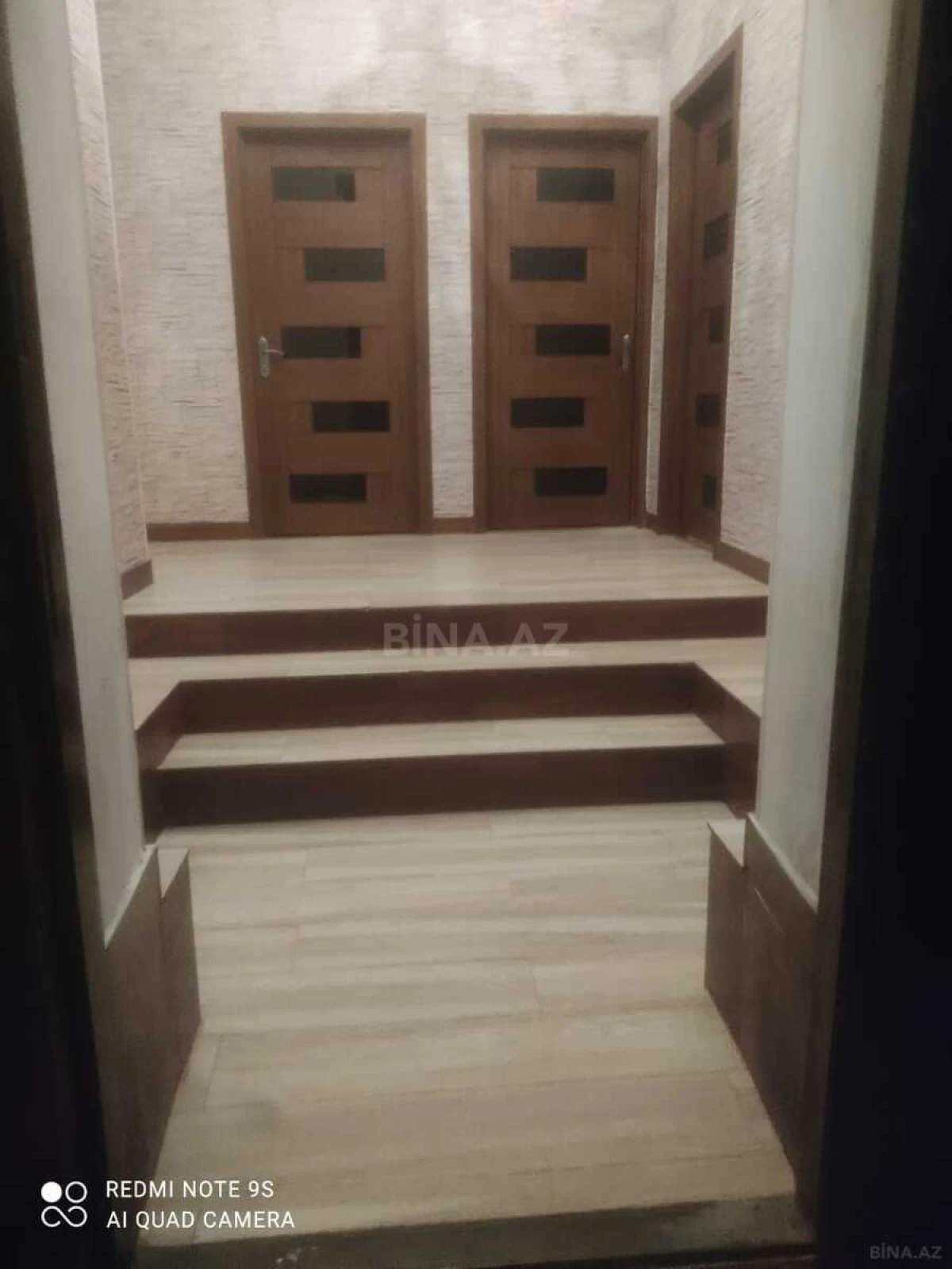 Satılır 10 otaqlı həyət evi 450 m²