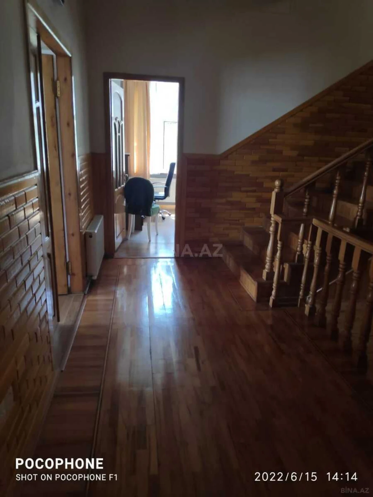 Satılır 10 otaqlı həyət evi 450 m²