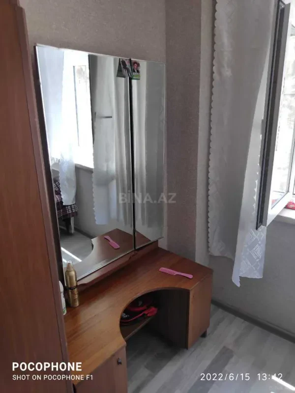 Satılır 10 otaqlı həyət evi 450 m²