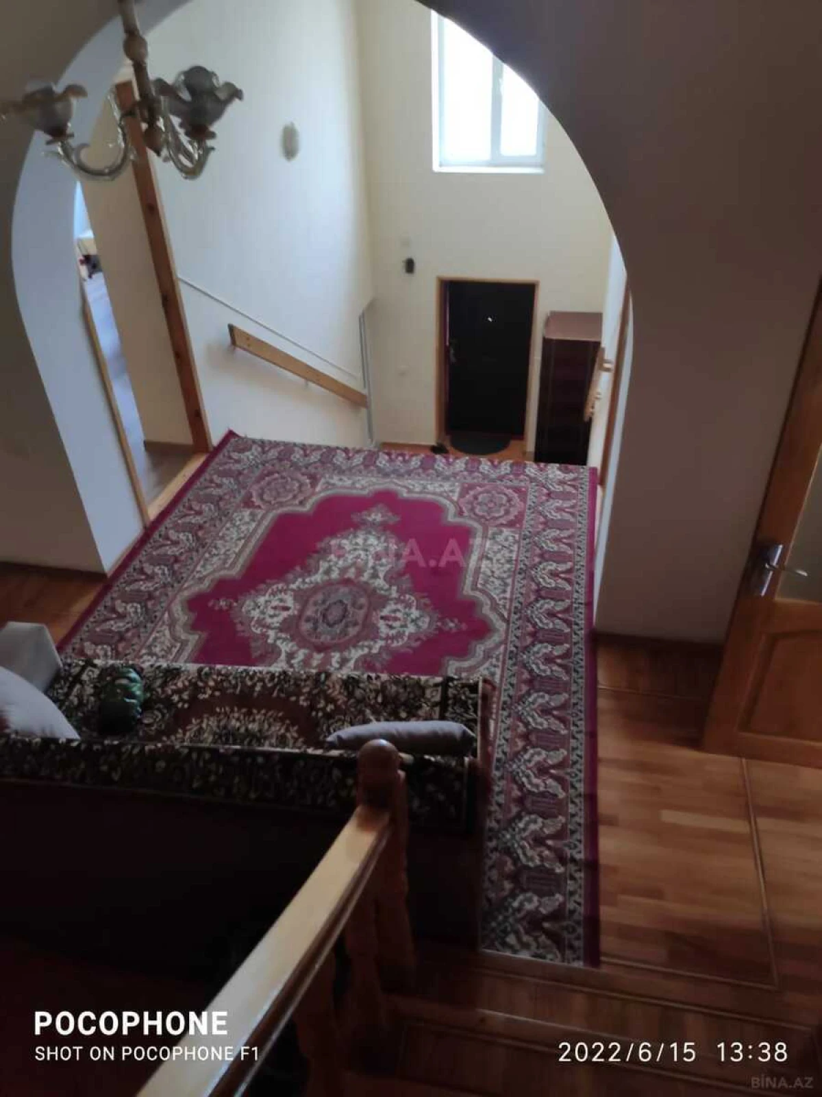 Satılır 10 otaqlı həyət evi 450 m²