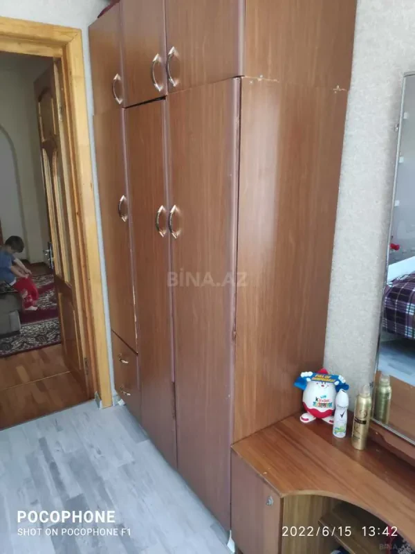 Satılır 10 otaqlı həyət evi 450 m²