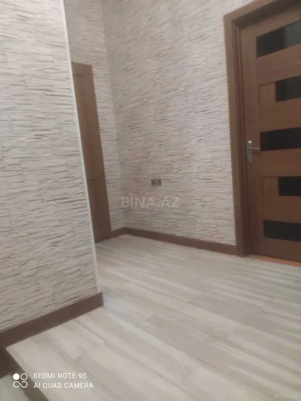 Satılır 10 otaqlı həyət evi 450 m²