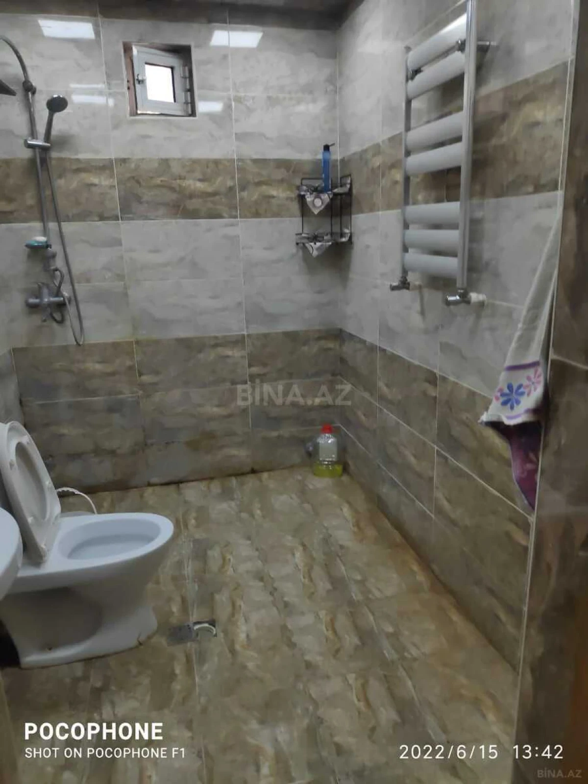 Satılır 10 otaqlı həyət evi 450 m²